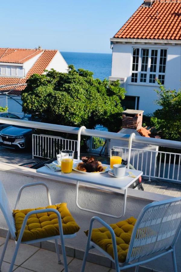 Mar 1 Apartamento